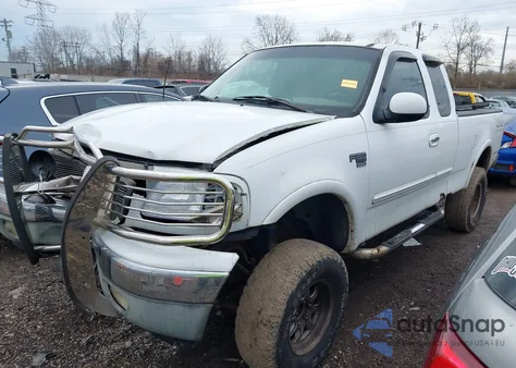 2000 Ford F-150 Lariat/Work Series/Xl/Xlt z USA, uszkodzony, nr VIN 1FTRX18L2YNB45370